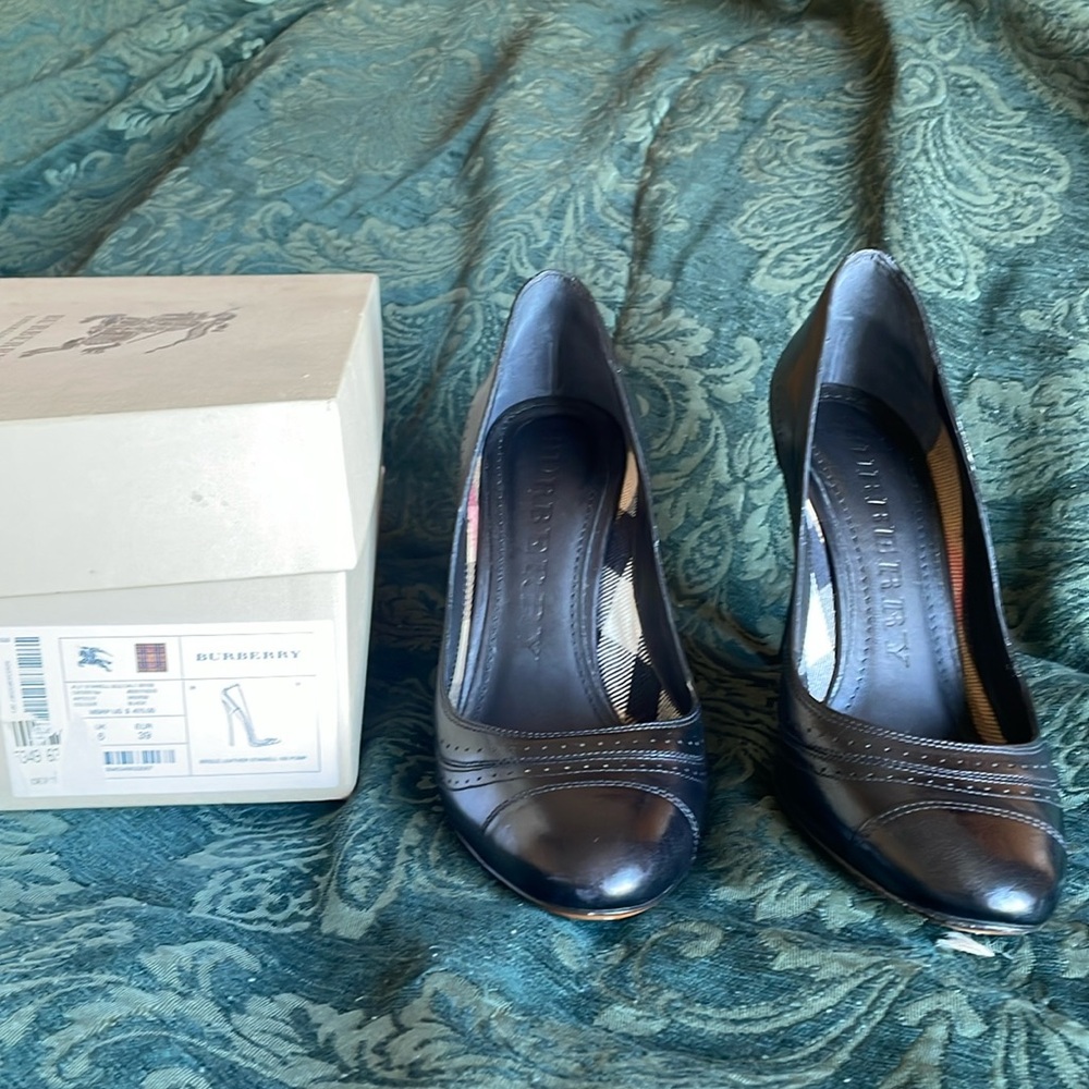 Burberry bridle leather stawell 100 pump size 39